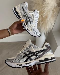 Sneakers Asics Limited Resell High Air Force 1, Asics Gel Kayano, Gel Kayano, Adidas Spezial, Fresh Shoes, Shoe Inspiration