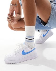 Nike Air Max Jordan, Air Force 1 Sneakers, New Nike Air Force, Nike Brand, Winter Party Dress, Long Sleeve Floral Dress, Profile Design, Active Wear Leggings, Petite Maternity