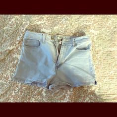 Jean Shorts Forever 21 Blue Jean Shorts, Forever 21 High-waisted Blue Jean Shorts, Forever 21 Blue High-waisted Shorts, Forever 21 Blue Cutoff Shorts, Forever 21 Light Wash High Rise Bottoms, Forever 21 High Rise Light Wash Bottoms, Trendy Light Wash Bottoms From Forever 21, Forever 21 Light Wash Summer Bottoms, Forever 21 Light Wash Short Bottoms