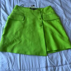 Size S Green Mini Skirt For Workwear, Green Workwear Skort For Summer, Chic Party Skort With Pockets, Zara Skort With Pockets, Chic Zara Skort With Pockets, Green Mini Skirt For Work, High Waist Green Skort For Spring, Green Skirt With Pockets For Day Out, Spring Party Skort With Pockets