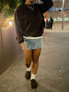 Black Jorts Fit, Black Jorts Womens Fit, Fits With Jorts Girl, Graphic Tee With Jorts, Blue T Shirt Outfit, Black Girls Styling Jorts, Fashion Style Aesthetic, Fly Outfit, Outfit Inspo Casual