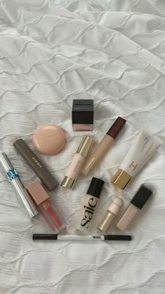 Sephora Aesthetic, Evening Eye Makeup, Makeup Sephora, Eye Makeup Pictures, Ethereal Makeup, Clean Makeup, Luxury Makeup