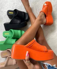 Platform Mule Sandals Slipper Woman, Heel Wedges, High Heels Black, Back To School Outfit, Orange Shoes, Fancy Shoes, High Heel Wedges, Aesthetic Shoes