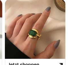 Chic Rings, Gold Color Ring, Green Stone Rings, Green Gems, Jewelry Model, Stone Gold, Green Gemstones, Bride Jewellery, Green Stone