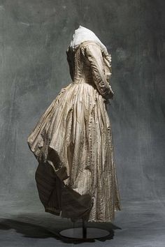 Striped silk taffeta dress (robe à l'anglaise), 1780-85. Cristobal Balenciaga, Madeleine Vionnet, An American In Paris, Tony Award, Scenic Wallpaper, City Ballet