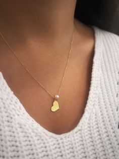 Title : 14k Solid Gold Heart Necklace / Pearl Necklace / Jewelry / Minimal Chain / Minimal Necklace / Valentines Day Gift / Gifts for Love / Special Design / Sait Basmacı Jewellery Follow on Instagram - @saitbasmacijewellery Elegant 14k Gold Filled Heart Necklace, Minimalist Heart Charm Dangle Jewelry, 14k Gold Filled Heart Charm Jewelry For Wedding, Wedding Jewelry With 14k Gold Filled Heart Charm, Wedding Jewelry With 14k Gold-filled Heart Charm, Elegant 14k Gold-filled Heart Charm Necklaces, Elegant 14k Gold-filled Heart Charm Necklace, Yellow Gold Heart Jewelry With Pearl Charm, Heart-shaped Yellow Gold Jewelry With Pearl Charm