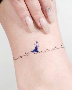 Whale Tail Tattoo Ankle Bracelets Tattoos For Women, Tatuaje Studio Ghibli, Small Beach Tattoos, Wave Tattoos, Beach Tattoos, Ankle Bracelet Tattoo, Tattoos Infinity, Petit Tattoo, Anklet Tattoos