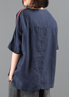 Women o neck patchwork summer tops navy Plus Size Clothing top

 Materials used:cotton linen

Measurement:Size L/BUST-124cm   
bust 124cm / 48.36"
length 62cm / 24.18"
Armhole 40cm / 15.6"
Sleeve length 35cm / 13.65"


Size XL/BUST-128cm   
bust 128cm / 49.92"
length 63cm / 24.57"
Armhole 41cm / 15.99"
Sleeve length 36cm / 14.04"


Size XXL/BUST-132cm   
bust 132cm / 51.48"
length 64cm / 24.96"
Armhole 42cm / 16.38"
Sleeve length 37cm / 14.43"



We ship worldwide.

Tracking numbers provided for Navy Short Sleeve Blouse For Summer, Summer Linen Patchwork Tops, Casual Navy Linen Top, Plus Size Kleidung, Navy Tops, Summer Tops, Plus Size Clothing, Cotton Linen, Size Clothing