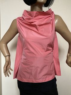 "This is a minimalist taffeta summer top. Perfect for upcoming season. SIZE CHART SIZE S - US 6, UK 8, EU 36 bust: bust around 34.5\"/90cm Waist: waist around 27.5\"/70cm Hips: hips around 34.5\"/90cm SIZE M - US 8, UK 10, EU 38 bust: bust around 37.5\"/95cm Waist: waist around 29.5\"/75cm Hips: hips around 37.5\"/95cm SIZE L - US 10, UK 12, EU 40 bust: bust around 39.5\"/100cm Waist: waist around 31.5\"/80cm Hips: hips around 39.5\"/100cm SIZE XL - US 12, UK 14 , EU42 bust: bust around 41.5\"/1 Pink Asymmetrical Top For Summer, Pink Asymmetrical Summer Top, Modern Pink Tops For Spring, Assymetrical Top, Taffeta Top, Pink Minimalist, Corset Blouse, White Cotton Blouse, Minimalist Summer