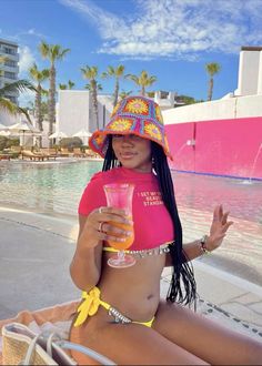 Mexico Baddie Outfits, Baddie Beach Outfits Vacation, Cover Up Outfits Beach, Luau Outfits Black Women, Pictures In Swimsuit, Pink And Orange Vacation Outfits, Boat Outfits Black Women, Orange Crush Outfit Ideas, Mexico Vacation Outfits Shein