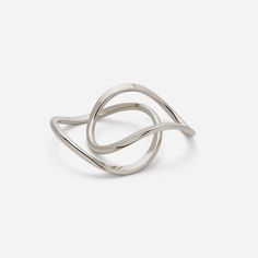 Lady Grey Raia bangles set Modern Silver Flexible Bangle, Flexible Silver Metal Bangle, Polished White Gold Metal Bangle, White Gold Polished Metal Bangle, Polished Metal Bangle, White Gold Bangle Cuff Bracelet, Modern Polished Ring Bracelet, Modern Twist Stackable Bangle Jewelry, Modern Flexible Bangle Jewelry