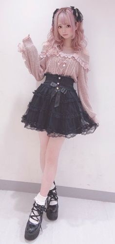 Larme Kei Aesthetic Outfit, Jirai Kei Fashion Design, Jirai Kei Sweater, Dear My Love Clothes, Ryosangata Aesthetic, Dark Girly Fashion, Plus Size Jirai Kei, Casual Lol Ita Fashion, Jirai Kei Winter