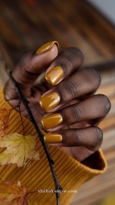 Fall Tan Nails, Fall Acrylic Nail Designs 2024, Fall Cruise Nails, Square Nails Fall Colors, Short Nails Fall Colors, Fall 2024 Nail Colors, Fall Natural Nails, Fall Colors For Nails, November Nail Colors