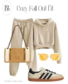 Keep it cozy and comfy with fall outfit ideas that mix basic pieces with trendy touches. These fall outfits for women offer versatile looks that are both stylish and chic for the season. Check out this fall inspo and build your wardrobe with these essentials! Basic Fall Outfits, Crop Pullover, Fall Outfit Ideas, Pullover Fleece, Cute Fall Outfits, Outfits For Women