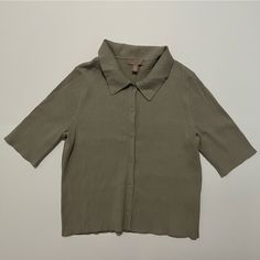 The Perfect Dark Academia Neutral Colored, Short Sleeved Button Down Shirt! Soft And Heavy Material! Great Condition (Never Worn) Marked Size L Sourced In Italy! Message Me With Any Questions! Casual Khaki Tops With Collar, H&m Short Sleeve Work Tops, H&m Short Sleeve Tops For Work, Trendy H&m Tops For Work, H&m Collared Shirt With Button Closure, Trendy Button-up H&m Blouse, Trendy Button-up Blouse By H&m, Trendy Button-up Blouse From H&m, Trendy H&m Button-up Tops