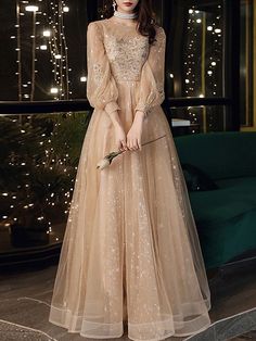 Straight Wedding Dresses, Cheap Prom Dresses Online, Classy Yet Trendy, Urban Culture, Winter Fashion Outfits Casual, Dresses Cute, Dress Wedding Guest, Sequin Appliques, Party Kleidung