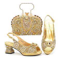 Fashionable Italian Shoes and Bag Set Nigerian wedding shoes and bag set Gold Evening Bag For Formal Summer Events, Gold Evening Bag For Summer Wedding, Luxury Wedding Bags For Summer, Elegant Wedding Bag For Summer, Elegant Summer Wedding Bag, Elegant Summer Wedding Bags, Nigerian Women, Ladies High Heels, African Ladies