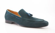 Style: 1377-05S-Teal Exquisite slip-on Venetian Loafer in Supple Suede from the Carrucci by Maurice collection features tone on tone Calfskin lacing and tassel detailing! Please note, some sizes are on back order until the end of August. Cordovan Shoes, Shoe Horn, Suede Tassel, Tone On Tone, Shoe Tree, Tassel Loafers, Suede Loafers, Suede Shoes, Shoe Box