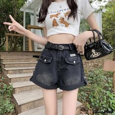 OliviaMark - Hochtaillierte Denim-Shorts mit weitem Bein und modischer Designer-Sensibilität und Taillengürtel Belt Black, Basic Outfits, Wide Leg Denim, Black And Gray, Belt Size, Olivia Mark, Black Belt, Waist Belt, Dressmaking