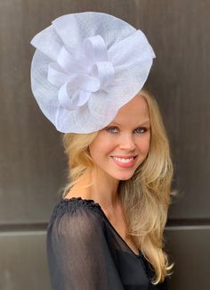 $61 USD theheadwearboutique.com- Tia Oversized White Fascinator, Pure White Kentucky Derby Fascinator, Spring Derby Fashion 2019 – The Headwear Boutique Spring Racing Fashion, Fascinator Hats Outfit, Royal Blue Fascinator, Yellow Fascinator, Wedding Hats For Guests, Tea Hat, Fascinator Hats Wedding, White Fascinator, Red Fascinator