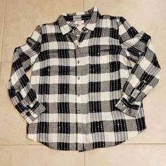 Women's Button Down Blouse. Black & White Plaid W/ Sequins Size L By Style & Co. Nwot Perfect For Holidays 96% Rayon 4% Other Silver Long Sleeve Top With Button Closure, Button Down Blouse, Blouse Black, White Plaid, Black Blouse, Plaid Shirt, Women's Style, Black Silver, Button Downs