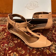 New In Box! Life Stride Simply Comfort “Holloway” Taupe Heels In Size 9.5m. Open Toe With T-Strap And 2.5” Stacked Heel. Man Made Materials. Non Slip Sole. Silver Ankle Strap Heels, Sparkly Pumps, Black Ankle Strap Heels, Taupe Heels, Beige Pumps, Floral Heels, Wide Heels, Womens Pumps, Black Strappy Heels