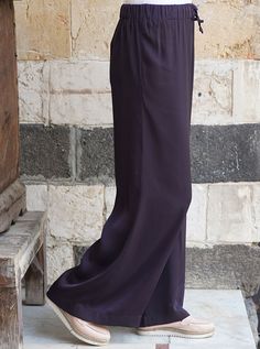 Full length Elasticized drawstring waist Wide leg flared cut Item Code: wP0393 Model is 168cm (5 feet 6 inches) and wearing size M Solid Flare Bottoms With Elastic Waistband, Purple Full-length Pants With Elastic Waistband, Purple Full-length Bottoms With Elastic Waistband, Purple Wide Leg Pants With Elastic Waistband, Satin Trousers, Extra Fabric, Measurement Chart, Body Size, Measurement Length