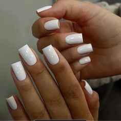 24pcs Glossy Medium Square Pure White Solid Color Press On Nails Minimalist Style White Acrylic Press On Nails, White Short Nails, Nail Shapes Square, Nagel Tips, White Acrylic Nails, Short Square Acrylic Nails, White Nail, Neutral Nails, Square Acrylic Nails