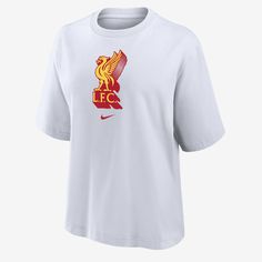 Made with soft cotton, this classic-fit Liverpool FC tee gives you a casual look so you can cheer on your squad in comfort. White Crew Neck T-shirt For Team Spirit, White Crew Neck T-shirt With Team Spirit, White Team Spirit T-shirt With Logo, White Team Spirit T-shirt With Logo Print, White Graphic Tee With Team Name, White Short Sleeve T-shirt With Team Logo, White Relaxed Fit T-shirt For Fans, Nike White Team Spirit T-shirt, White Nike T-shirt With Team Spirit