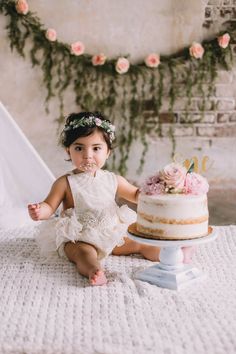 Boho Themed Cake, Cake Ideas For 1st Birthday, Ideas For 1st Birthday, Boho Cake Smash, Creative Cake Designs, Smash Cake Ideas, Quepos Costa Rica, Themed Cake Smash, Easter Portraits