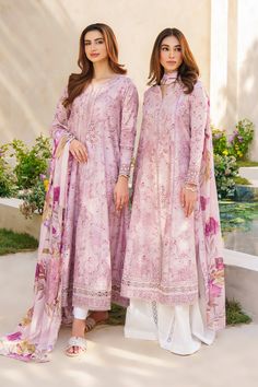 PRODUCT DETAILS: Frock Front: Borer Embroidered Printed LawnFrock Back: Printed Lawn Necklace: Embroidered Organza (1.25 M)Front & Back Lace: Borer Embroidered Organza (3.10 M) Sleeves: Borer Embroidered Printed LawnSleeves Lace: Borer Embroidered Organza (0.90 M) Dupatta: Printed Silk (2.5 M) Trouser: Dyed Cambric (2.5 M) All colours may vary due to shoot & light. Lawn Frock Design, Cinderella Fashion, Black Bridal Dresses, Organza Suits, Frock Style, Collection Ideas, Lawn Dress, Black Bridal, Chiffon Collection