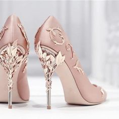 Luxury High Heels, Heels Wedding Shoes, High Heels Classy, Luxury Heels, Heels Wedding, Wedding Pumps, Basic Heels, Classy Shoes, Heels Classy