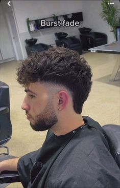 Short Burst Fade, Burst Fade Mullet, Faded Haircut, Very Short Hair Men, Haircut Ideas Trendy, Men Fade Haircut Short, Fade Haircut Curly Hair, Fade Hair