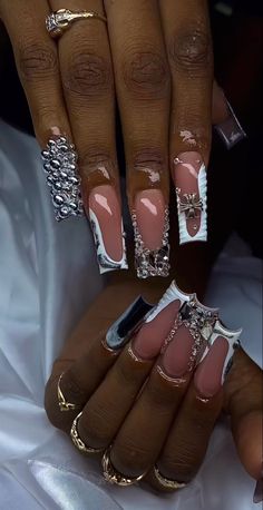 Summer Medium Nails, White Junk Nails, Medium Nails, Classy Nail Designs, Dope Nail Designs, Short Acrylic