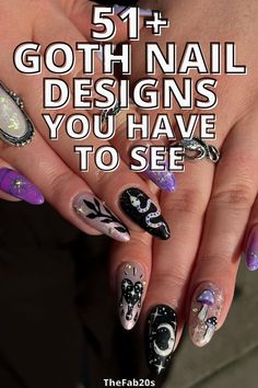 Goth nail designs Nail Art Gothic Simple, Modern Goth Nails, Acrylic Nails Coffin Short Gothic, Dark Nail Designs Gothic Short, Matte Witchy Nails, Punk Goth Nails, Nails Acrylic Witchy, Goth Nail Designs Short, Gothic Nail Designs Short