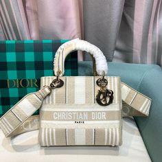 Contact us: contact@profxnz.com if you need assistance - Embrace the glamour: christian dior bags shopping guide - 159This is a premium quality clone , similar like the original ones, even no one can judge either it&apos;s a clone or originalSize: (24 x 20 x 11 cm) It comes with Dust box, Care manual, Tag and Paper bag. Christian Dior Bag, Dior Bag, Wallet Case, Backpack Bags, Christian Dior, Luxury Bags, Fashion Bags, Clutch Bag, Paper Bag