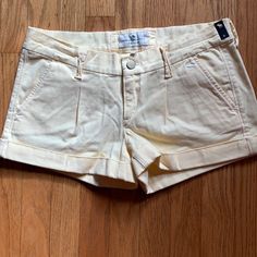 American Eagle Shorts, Nwt, Size 4, Yellow, 98% Cotton, 2% Spandex Bundle Offer:Buy 2 Shorts Get 3rd Shorts Of Equal Or Lesser Value For 1/2 Off. Put 3 Shorts In A Bundle & I’ll Counter Offer With The Deal! Stretch Cotton Mid-rise Shorts, Stretch Mid-rise Cotton Shorts, Summer Stretch Mid-rise Shorts, Summer Mid-rise Stretch Shorts, Spring Mid-rise Stretch Shorts, Stretch Cotton Shorts With 5-inch Inseam, Stretch Cotton Jean Shorts, Yellow Stretch Bottoms Of Short Length, Yellow Stretch Short Bottoms