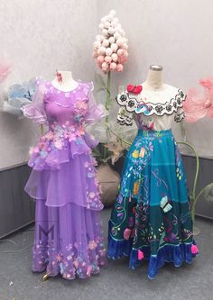 Recycle Outfit, Disney Princess Inspired Dresses, Isabela Madrigal, Costume Disney, Fantasia Disney, Disney Princess Dresses, Princess Inspired, Kesha, Disney Dresses