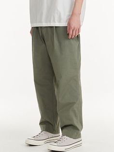 Khaki Relaxed Fit Cargo Trousers, Khaki Parachute Trousers With Patch Pockets, Khaki Parachute Pants With Patch Pockets, Tapered Leg Chinos With Side Pockets For Streetwear, Casual Olive Wide-leg Pants, Casual Olive Straight Leg Pants, Relaxed Fit Khaki Pants With Patch Pockets, Khaki Cargo Pants With Elastic Waistband And Tapered Leg, Olive Utility Pants For Streetwear