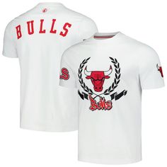 The Unisex FISLL White Chicago Bulls Heritage Crest T-shirt is a must-have for any true Chicago Bulls fan. With its embroidered fabric applique and stitched fabric applique with chenille details, this shirt proudly displays your unwavering support for the Bulls. Made from a comfortable cotton and spandex blend, this shirt is perfect for game day or any day you want to show your Bulls pride. Short sleeve Crew neck Officially licensed Material: 95% Cotton/5% Spandex Embroidered Logo Brand: FISLL M Crew Neck T-shirt With Embroidered Logo For Streetwear, Streetwear T-shirt With Appliqué Logo And Short Sleeves, Sporty Cotton T-shirt With Embroidered Graphics, Casual White T-shirt With Embroidered Logo, Streetwear Crew Neck Tops With Embroidered Logo, Cotton Short Sleeve Fan Apparel T-shirt, Sporty Embroidered Graphics T-shirt, Streetwear Graphic Tee With Embroidered Logo, Graphic Tee T-shirt With Embroidered Logo For Streetwear