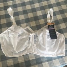 Nwt Bali Classic Support Bra. White. Size 40dd. White Underwire Bra For Daywear, White Full Cup Bra For Daywear, Fitted White Sleepwear With Built-in Bra, Feminine White Bra-friendly Top, White Underwire Nursing Bra With Built-in Support, White Bra-friendly Tops In Elastane, White Lace Bra, Bali Bras, Blue Bra