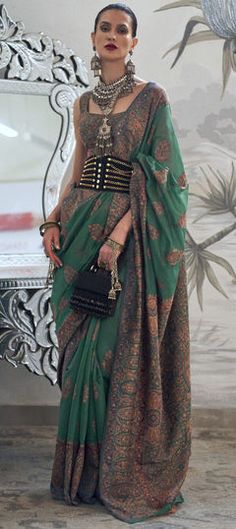 Green color Saree in Silk fabric with Printed work Teal Green Color, Fancy Print, Handloom Weaving, Green Saree, Art Silk Sarees, Party Wear Indian Dresses, Trendy Prints, Dark Wear, Looks Chic