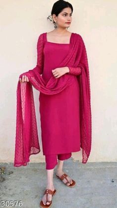 Wedding Skirt Suit, Bollywood Kurti, Kurti Suit, Salwar Pattern, Fashionable Saree Blouse Designs, Silk Kurti