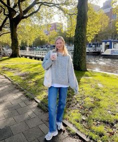 England Aesthetic Outfit Summer, Dc Outfits Washington Spring, Ireland Outfits, Levis Baggy, How To Have Style, Skandinavian Fashion, Outfit Inspo Fall, Mom Outfits, Up Girl