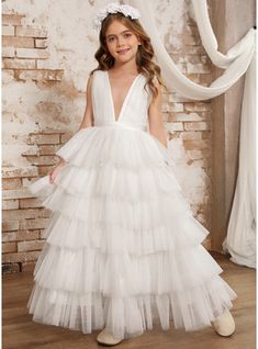 JJ's House Tulle V-Neck Flower Girl Dress Pageant Dresses First Communion Dresses Fall Spring Summer Winter Ball-Gown/Princess Back Zip Ivory Floor-Length White Sleeveless Flower Girl Dress. #JJ's House #Tulle #VNeck #FlowerGirlDress #PageantDresses #FirstCommunionDresses #Fall #Spring #Summer #Winter #BallGownPrincess #BackZip #Ivory #FloorLength #White #Sleeveless #FlowerGirlDress Kids Dresses White, Ruffle Flower Girl Dress, Ivory Ball Gown, Sequin Flower Girl Dress, Light Grey Leggings, Sleeveless Flower Girl Dresses, White Ball Gowns, Ball Gowns Princess, Ruffle Flower