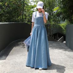 Features: Style: Casual Occasion: Daily/Going Out Sleeves: Sleeveless Neckline: Regular Pattern: Solid Type: Casual Women Jean Dresses Season: Fall/Spring/Summer Size Chart: SIZE Bust Length cm inch cm inch S 76 30 127 50 M 78 31 128 50 L 80 31 129 51 XL 82 32 130 51 Office Attire Women, Jean Dresses, Trendy Shirt Designs, Cozy Dress, Fashion Top Outfits, Muslimah Fashion Outfits, Sling Dress, Suspender Dress, Jeans Rock