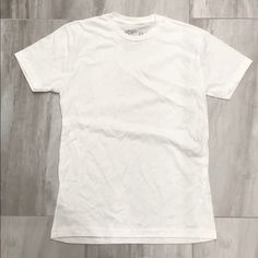 Deter Plain White T Shirt. Brand New, Never Worn Or Washed. 100% Cotton Basic Everyday Pre-shrunk Shirt, Classic White Cotton T-shirt, Everyday Plain White Shirt, Basic Plain Shirt For Streetwear, Basic White Shirt For Everyday, Basic Pre-shrunk Everyday Shirt, Fitted Plain Cotton T-shirt, White Plain T-shirt For Streetwear, Basic White Cotton Shirt