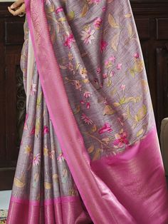 Elevate your ethnic wardrobe with our fascinating dusty purple floral printed silk saree with blouse. Made from luxurious silk material, this saree is a true masterpiece with its floral print work and zari weaving work. The stunning dusty purple color adds a touch of elegance to your look, making you stand out at any event or occasion.
The silk fabric not only feels comfortable against your skin but also drapes beautifully, accentuating your figure in all the right ways. The digital print work a Floral Print Katan Silk Saree For Festivals, Purple Floral Print Dupatta, Unstitched Tussar Silk Saree With Floral Print, Festive Purple Floral Print Dupatta, Semi-stitched Tussar Silk Saree With Floral Print, Wedding Purple Saree With Printed Border, India Country, Silk Saree With Blouse, Dusty Purple