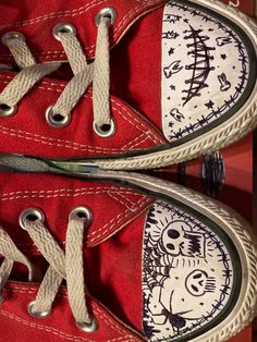 Drawing On Converse, Sharpie Shoes, Shoes Drawing, Estilo Punk, Shoe Inspo