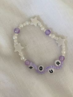 Olivia Bracelet Ideas, Olivia Rodrigo Inspired Bracelets, Olivia Rodrigo Beaded Bracelet, Olivia Friendship Bracelet, Bracelet Ideas Olivia Rodrigo, Clay Bead Bracelet Ideas Olivia Rodrigo, Guts Tour Friendship Bracelets, Oliva Rodrigo Bracelet, Guts Friendship Bracelet